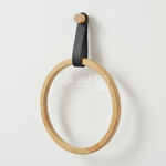 علاقة بشكير مدور خشب بامبو تعليقة جلد اسود 21 سم