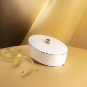 مضيفة بغطاء وسط تاج 2121 ابيض مذهب