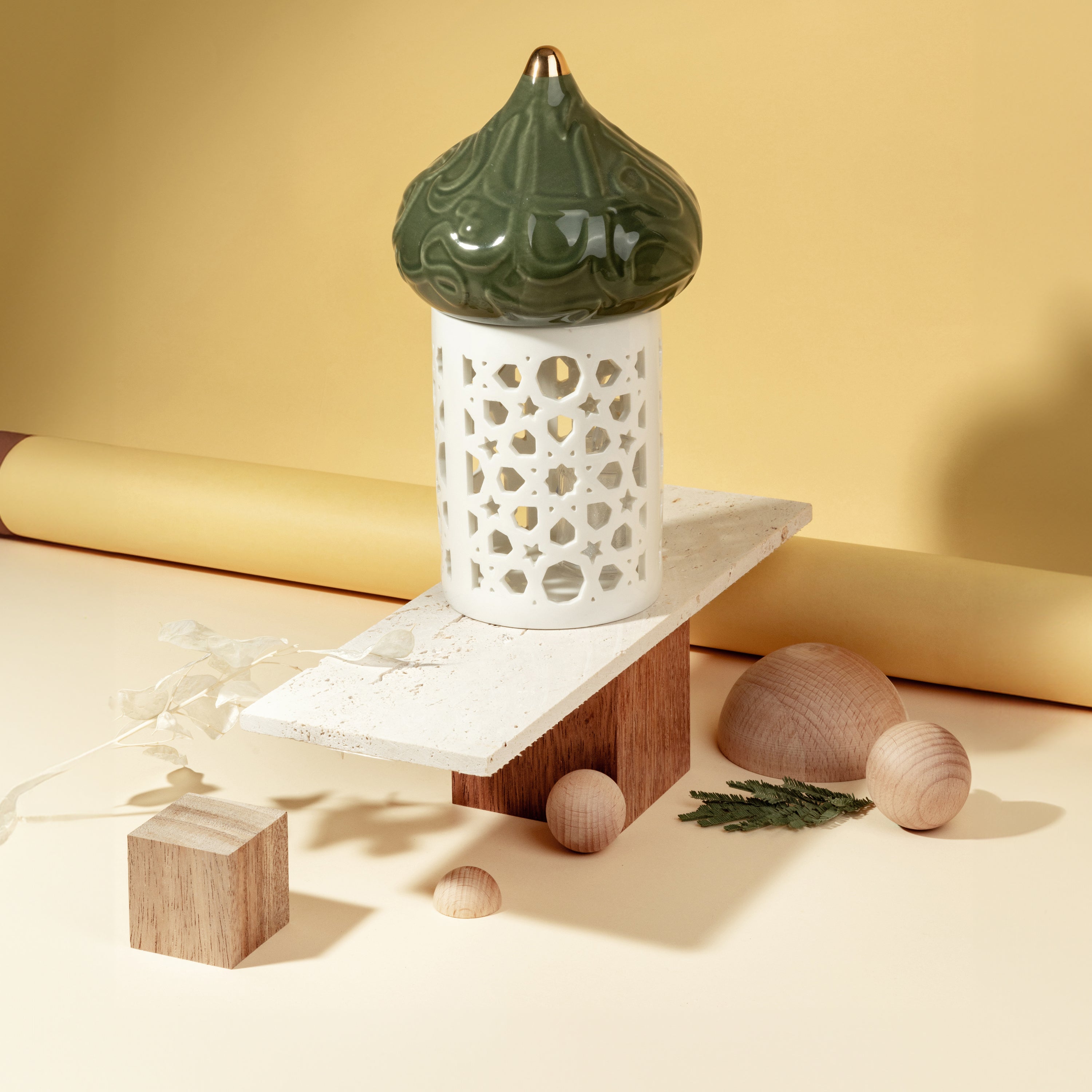 حامله شمع وسط ديوان 2354 زيتي