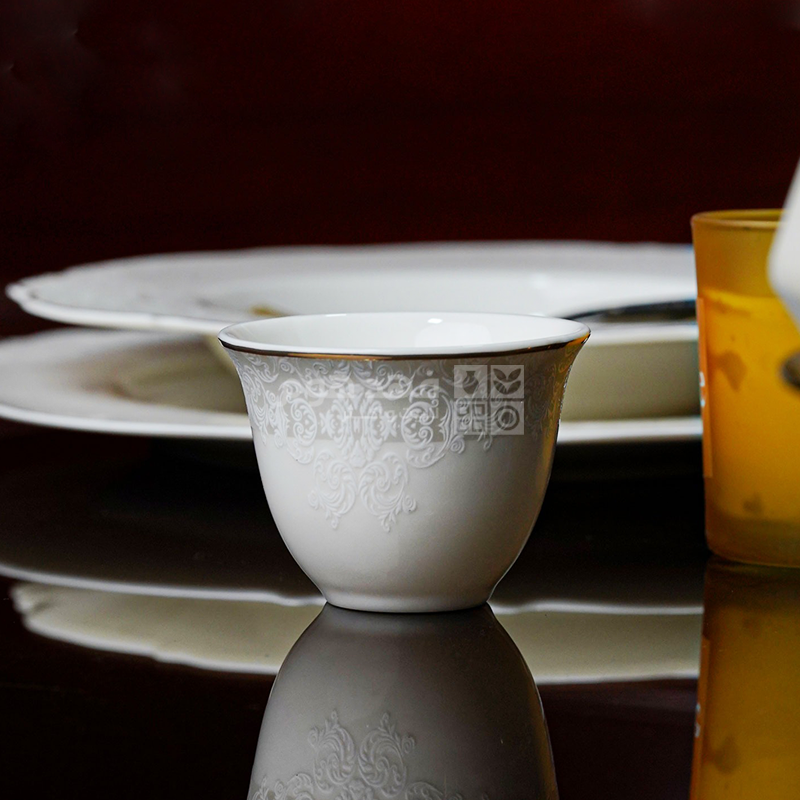 طقم سفرة 133 قطعة CAMELLIA