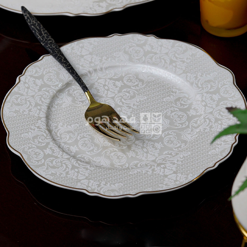 طقم سفرة 133 قطعة CAMELLIA