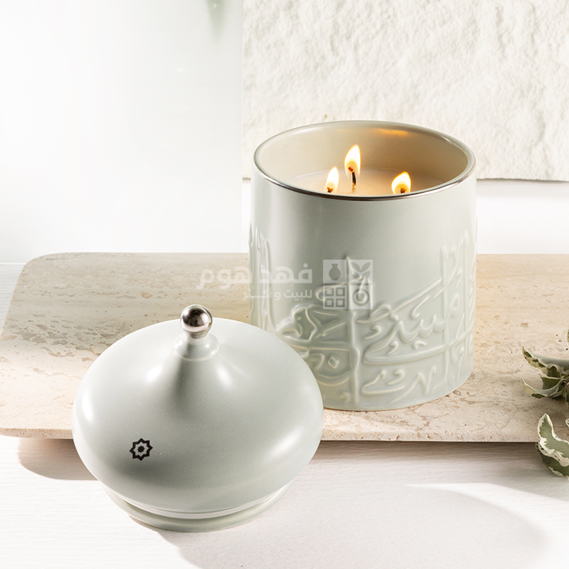 شمع عطري جوار كبير اخضر فاتح 2689